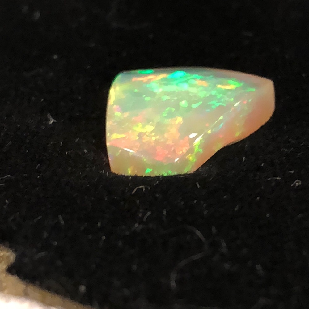 Opal - Picture 3 of 4